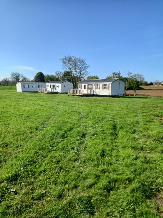 Mobilhome Nature Saint-Laurent-sur-Mer Exterior foto
